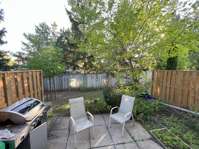 1 - 2555 Thomas St, Townhouse with 4 bedrooms, 3 bathrooms and 2 parking in Mississauga ON | Image 19