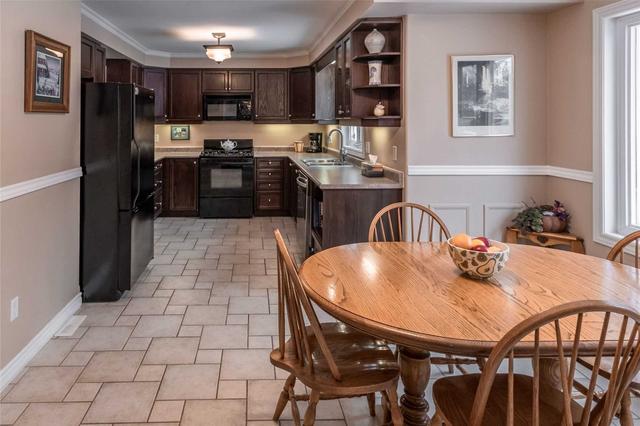 1013 Vance Cres, House detached with 3 bedrooms, 4 bathrooms and 8 parking in Innisfil ON | Image 9