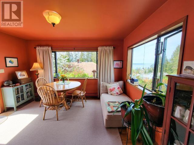 7160 Jordan Street, House detached with 3 bedrooms, 2 bathrooms and 1 parking in Powell River BC | Image 7