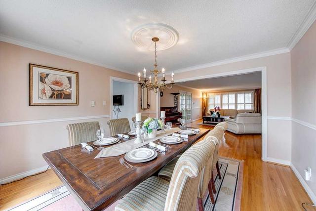 16 Simeon Crt, House detached with 4 bedrooms, 4 bathrooms and 4 parking in Toronto ON | Image 34