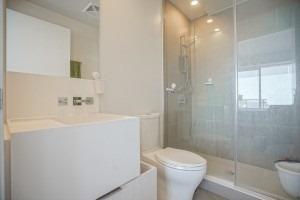 5001 - 1 Bloor St E, Condo with 2 bedrooms, 3 bathrooms and 1 parking in Toronto ON | Image 14