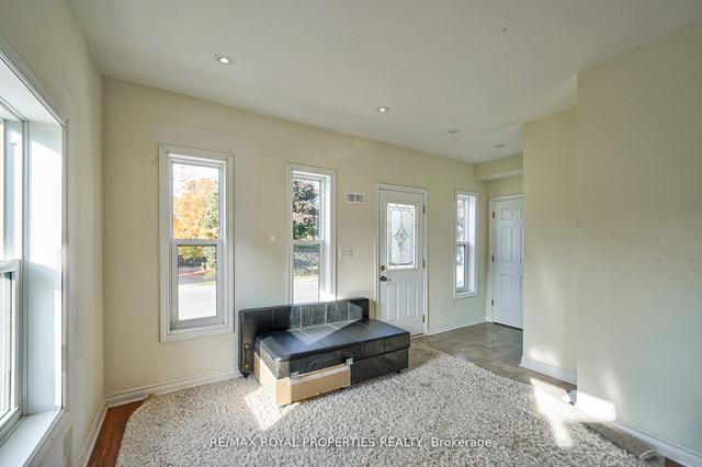 4973 Old Brock Rd, House detached with 3 bedrooms, 3 bathrooms and 10 parking in Pickering ON | Image 6