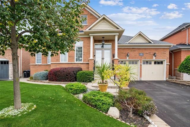 36 Mount Royal Circ, House detached with 3 bedrooms, 4 bathrooms and 6 parking in Brampton ON | Image 1