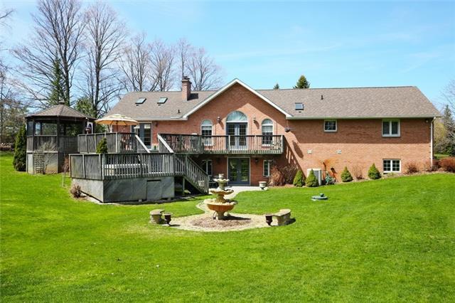 9 Briarwood Dr, House detached with 4 bedrooms, 4 bathrooms and 6 parking in Caledon ON | Image 2