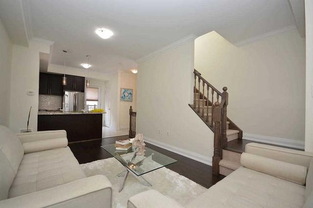 18 - 3077 Cawthra Rd, Townhouse with 2 bedrooms, 2 bathrooms and 2 parking in Mississauga ON | Image 4