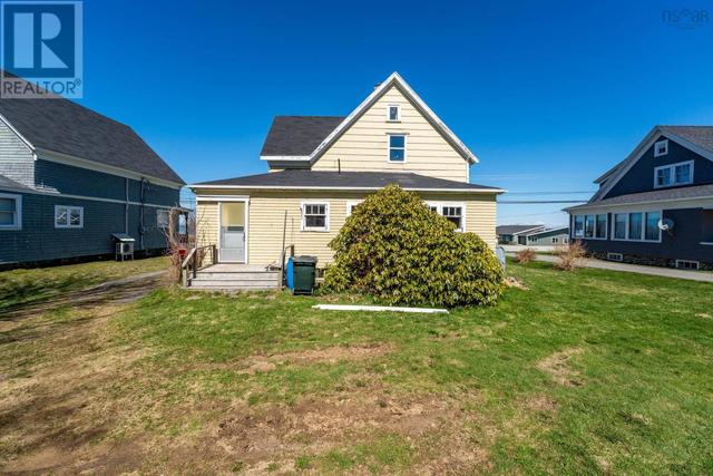 8378 Highway 1, House detached with 5 bedrooms, 1 bathrooms and null parking in Clare NS | Image 13