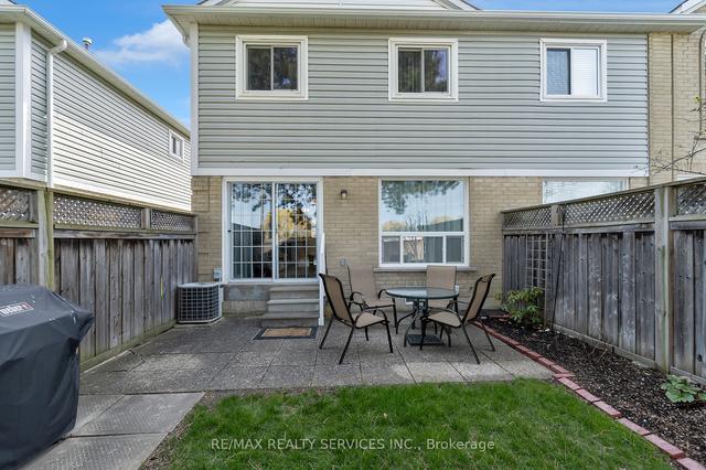 24 - 74 Heathcliffe Sq, Townhouse with 3 bedrooms, 2 bathrooms and 2 parking in Brampton ON | Image 29