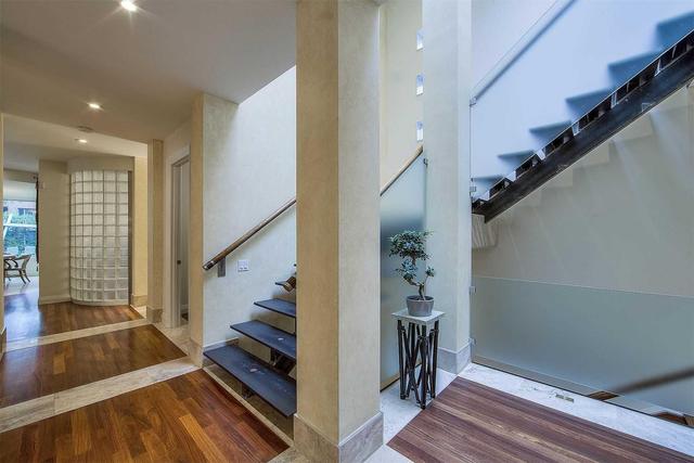13 Brentwood Ave, House detached with 4 bedrooms, 5 bathrooms and 4.5 parking in Toronto ON | Image 7