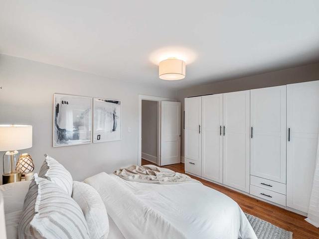 105 Winnett Ave, House semidetached with 3 bedrooms, 2 bathrooms and 1 parking in Toronto ON | Image 3