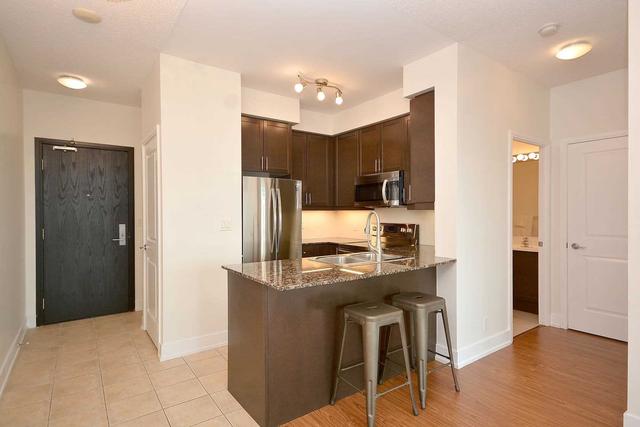 1101 - 90 Absolute Ave, Condo with 1 bedrooms, 1 bathrooms and 1 parking in Mississauga ON | Image 2