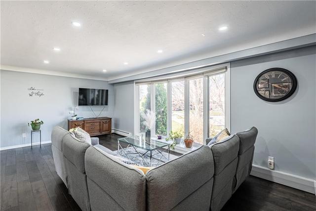 4126 London Court, House detached with 3 bedrooms, 3 bathrooms and 4 parking in Niagara Falls ON | Image 6