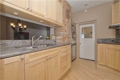 257 Osler St, House semidetached with 3 bedrooms, 2 bathrooms and 1 parking in Toronto ON | Image 6