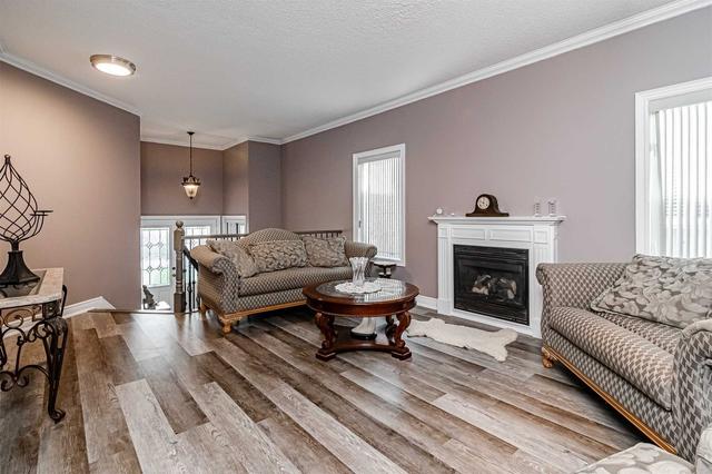 47 Montague Ave, House detached with 2 bedrooms, 3 bathrooms and 6 parking in Clarington ON | Image 11