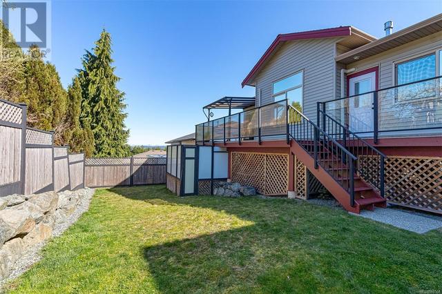 221 Calder Rd, House detached with 5 bedrooms, 3 bathrooms and 4 parking in Nanaimo BC | Image 42