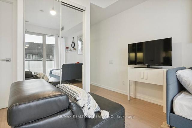 3702 - 101 Peter St, Condo with 0 bedrooms, 1 bathrooms and 0 parking in Toronto ON | Image 25