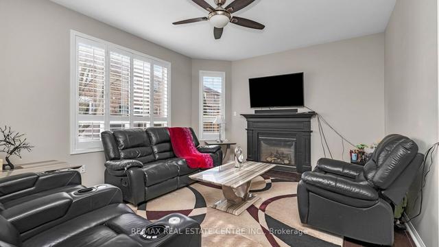 1494 Marshall Cres, House detached with 4 bedrooms, 3 bathrooms and 4 parking in Milton ON | Image 38