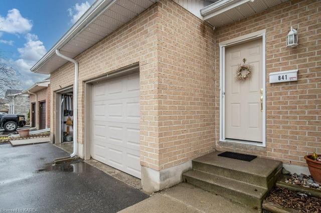 841 Datzell Lane, House attached with 3 bedrooms, 1 bathrooms and 2 parking in Kingston ON | Image 34
