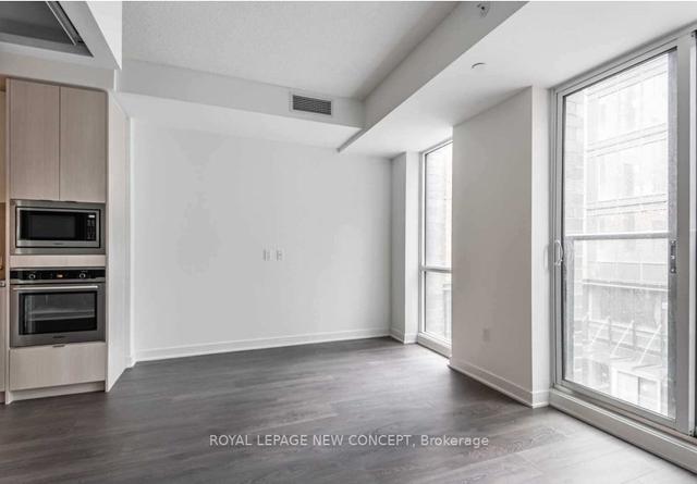 303 - 115 Blue Jays Way, Condo with 1 bedrooms, 1 bathrooms and 0 parking in Toronto ON | Image 4