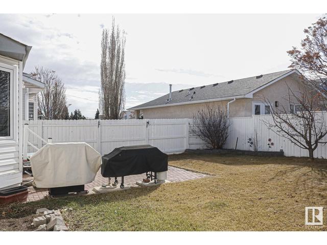 18413 76a Av Nw, House detached with 4 bedrooms, 2 bathrooms and 4 parking in Edmonton AB | Image 35