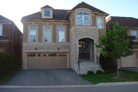 10 Muscat Cres, House detached with 4 bedrooms, 3 bathrooms and 4 parking in Ajax ON | Image 1