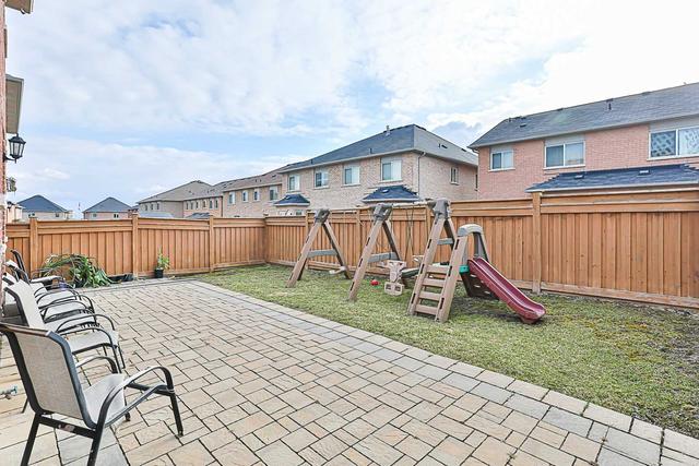 40 Trudeau Dr, House detached with 4 bedrooms, 5 bathrooms and 4 parking in Vaughan ON | Image 35