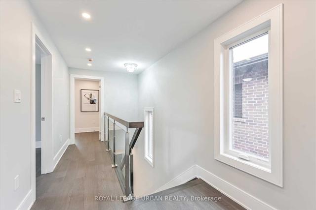 30 Sharpe St, House detached with 4 bedrooms, 4 bathrooms and 3 parking in Toronto ON | Image 15