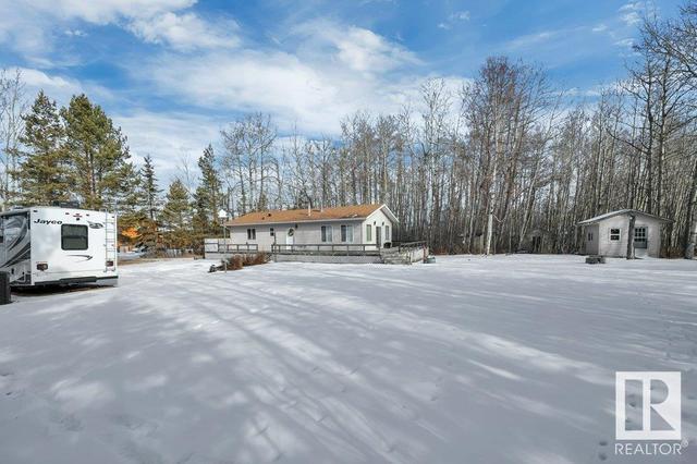 172 Lakeshore Dr, House detached with 3 bedrooms, 1 bathrooms and null parking in Grandview AB | Image 36