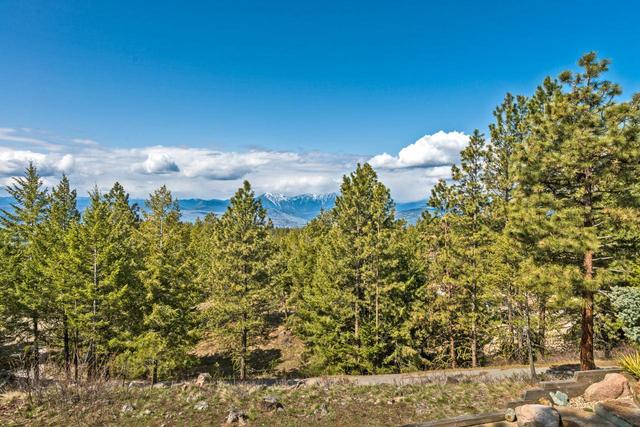 330 Sasquatch Trail, House detached with 3 bedrooms, 3 bathrooms and 2 parking in Okanagan Similkameen A BC | Image 3