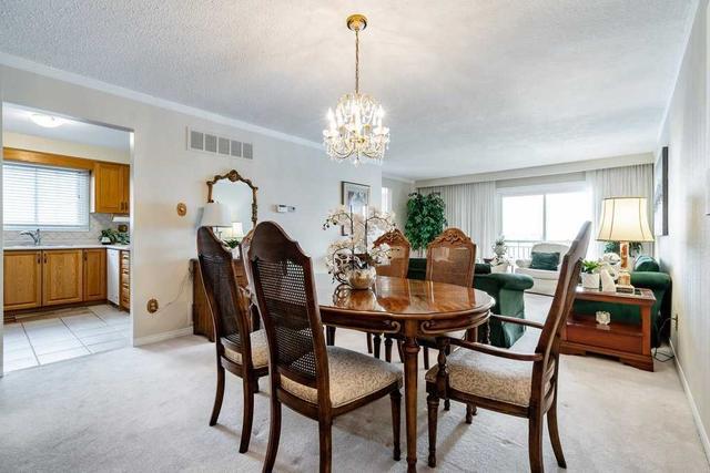 4106 Dunmow Cres, House semidetached with 3 bedrooms, 2 bathrooms and 4 parking in Mississauga ON | Image 36