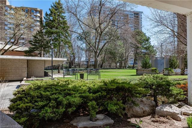 904 - 2263 Marine Drive, House attached with 2 bedrooms, 1 bathrooms and 1 parking in Oakville ON | Image 39