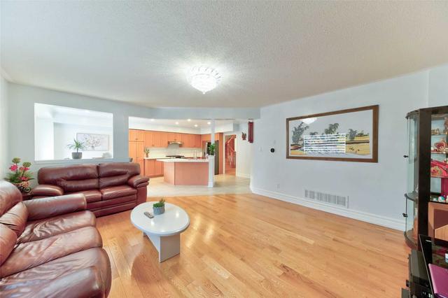 15 Chiara Dr, House detached with 3 bedrooms, 4 bathrooms and 6 parking in Vaughan ON | Image 38