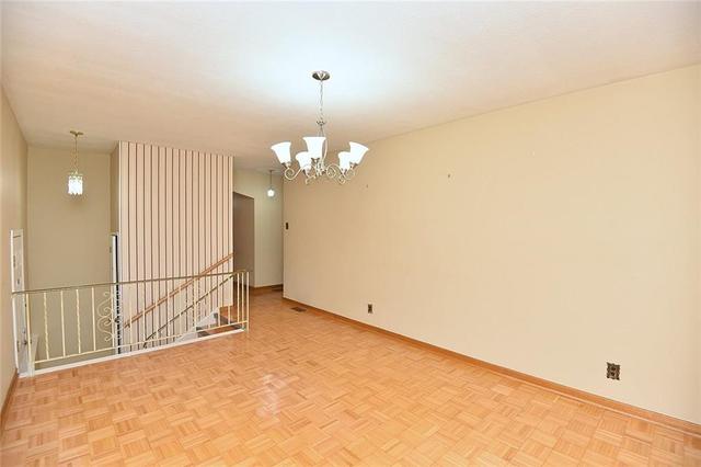 164 East 25th Street, House detached with 2 bedrooms, 2 bathrooms and 2 parking in Hamilton ON | Image 8