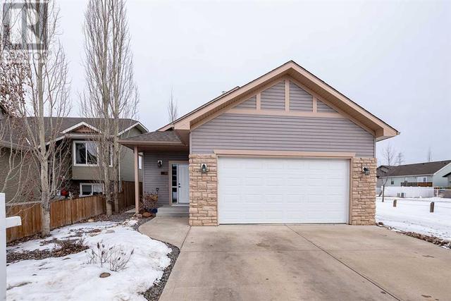28 Vincent Close, House detached with 5 bedrooms, 3 bathrooms and 4 parking in Red Deer AB | Image 1