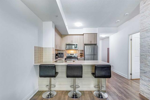 907 - 65 Yorkland Blvd N, Condo with 1 bedrooms, 2 bathrooms and 2 parking in Brampton ON | Image 2