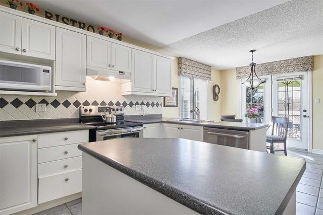 134 Goodman Dr, House detached with 3 bedrooms, 3 bathrooms and 6 parking in Oshawa ON | Image 10
