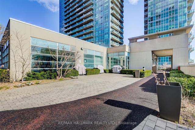1401 - 185 Legion Rd, Condo with 1 bedrooms, 1 bathrooms and 1 parking in Toronto ON | Image 12