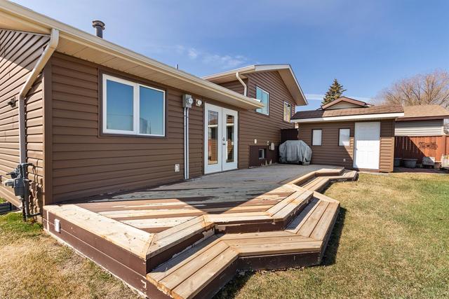 5624 39 Street, House detached with 3 bedrooms, 2 bathrooms and 2 parking in Lloydminster (Part) AB | Image 35
