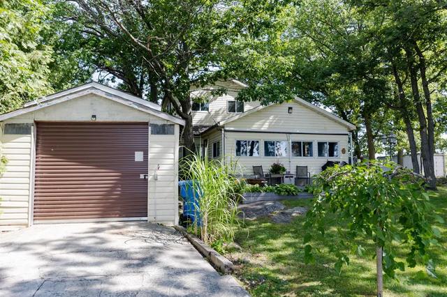 142 Oak Bay Rd, House detached with 2 bedrooms, 2 bathrooms and 3 parking in Georgian Bay ON | Image 16