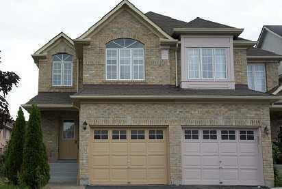 7114 Magistrate Terr, House semidetached with 3 bedrooms, 3 bathrooms and 2 parking in Mississauga ON | Image 1