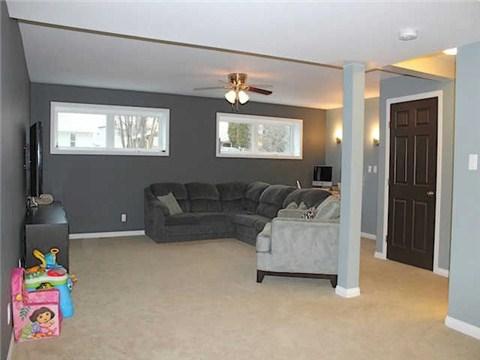 1384 Queen Cres, House detached with 5 bedrooms, 3 bathrooms and 4 parking in Moose Jaw SK | Image 12