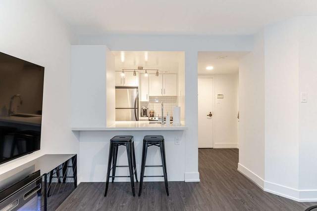 202 - 25 Maitland St, Condo with 1 bedrooms, 2 bathrooms and 0 parking in Toronto ON | Image 35
