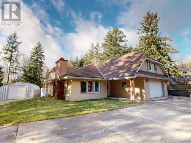 2339 Lang Bay Road, House detached with 3 bedrooms, 4 bathrooms and 2 parking in Powell River C BC | Image 36