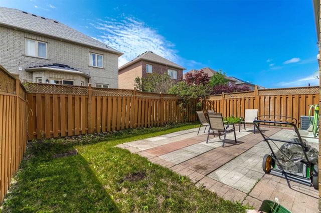 104 Starhill Cres, House semidetached with 3 bedrooms, 3 bathrooms and 4 parking in Brampton ON | Image 28