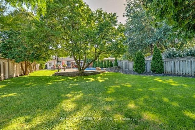 371 Strathcona Dr, House detached with 3 bedrooms, 2 bathrooms and 3 parking in Burlington ON | Image 20