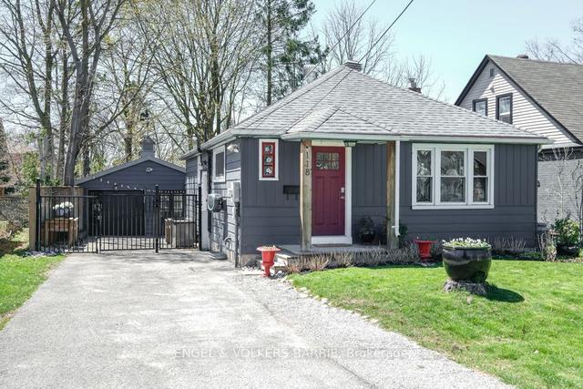 118 Dundonald St, House detached with 2 bedrooms, 2 bathrooms and 5 parking in Barrie ON | Image 1