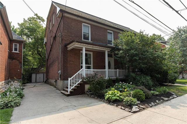 417 Albert Street, House semidetached with 6 bedrooms, 2 bathrooms and 2 parking in Kingston ON | Image 2