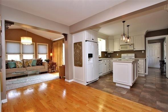 304 Eagle St, House detached with 3 bedrooms, 4 bathrooms and 6 parking in Newmarket ON | Image 8