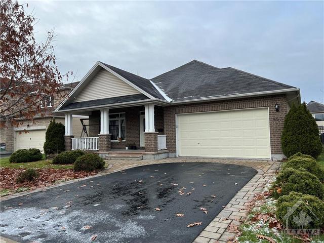 657 Netley Circle, House detached with 3 bedrooms, 2 bathrooms and 4 parking in Ottawa ON | Image 1