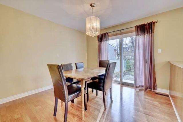 401 Daralea Hts, House semidetached with 3 bedrooms, 2 bathrooms and 3 parking in Mississauga ON | Image 1