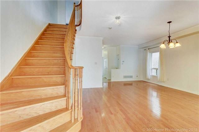 47 Via Jessica Dr, House detached with 4 bedrooms, 4 bathrooms and 6 parking in Markham ON | Image 4